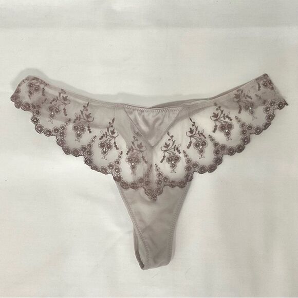 Victoria’s Secret unlined Demi bra & panty set Sz 36B & Small Balconette Thong - Picture 10 of 13
